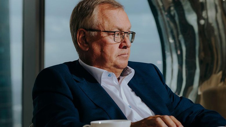 Глава ВТБ рассказал, как его пытались обмануть мошенники