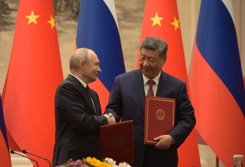 Мантуров заявил, что визит Путина в Китай даст импульс проектам на 0 млрд