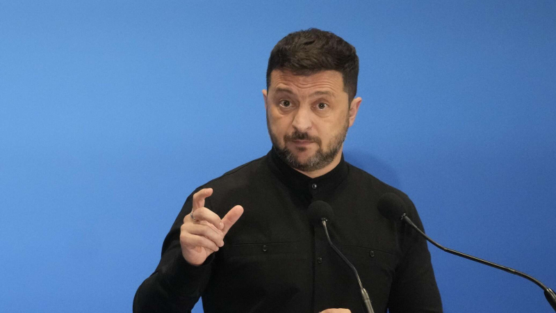 Медведев: Зеленский остается безальтернативным лидером в глазах европейцев