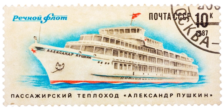 «Молодым скучно, пенсионерам дорого»: что говорят туристы о круизном теплоходе «Александр Пушкин»